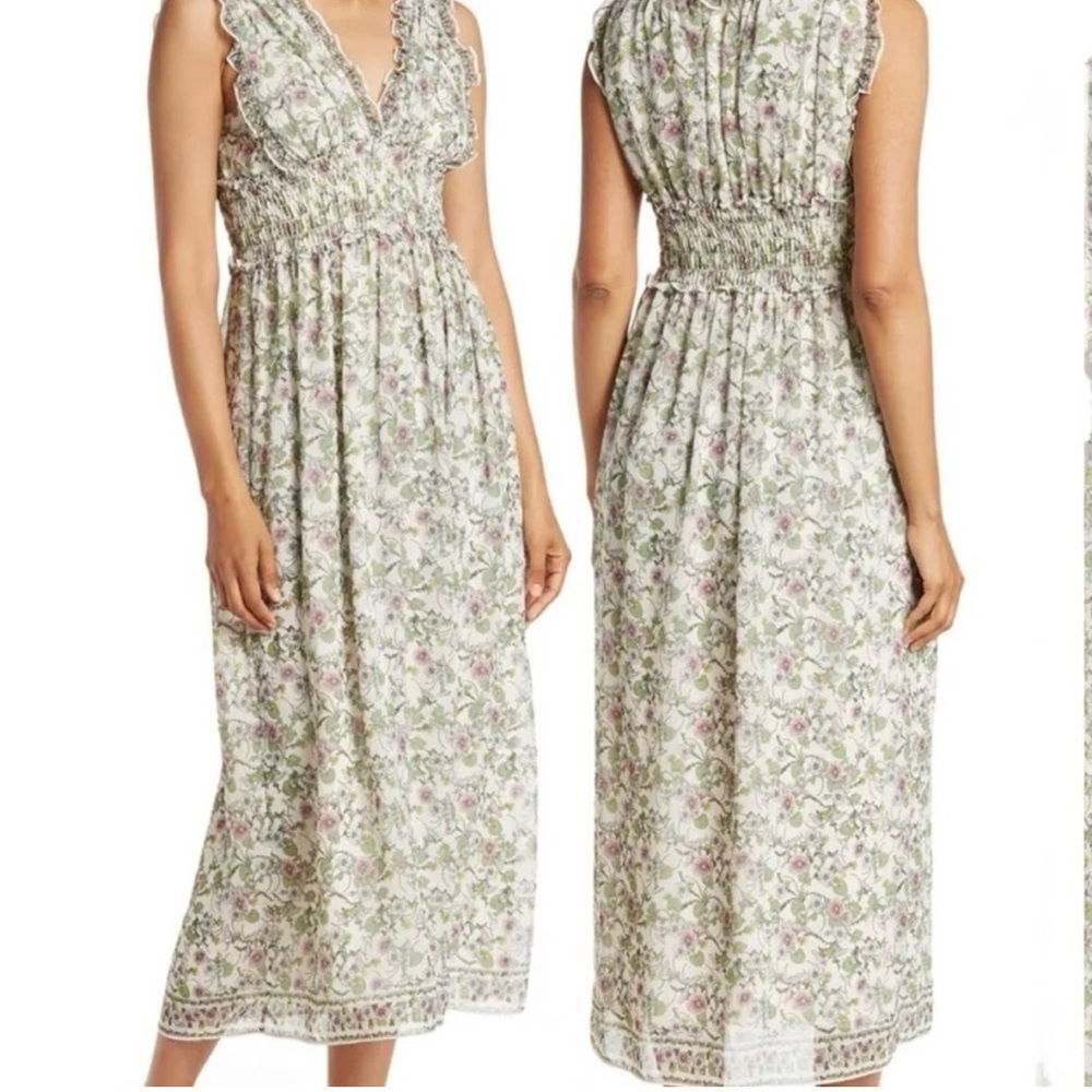 Beautiful romantic floral dress. Lightweight. Perfect for summer! 🌈☀️🌷🌸💐